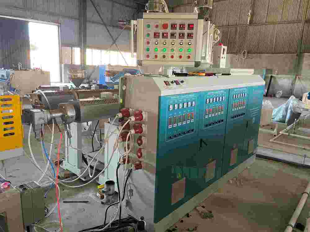110mm နှစ်ထပ်နံရံမြှောင်းလှေထုတ်လုပ်မှုလိုင်း