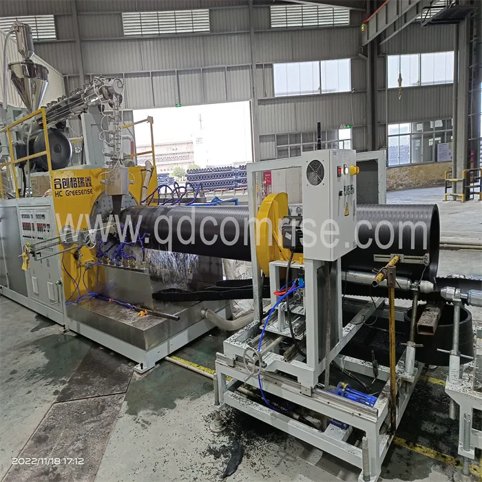 PE Solid Wall Winding Pipe Machine ကို Shandong ဝယ်ယူသူ စက်ရုံတွင် အောင်မြင်စွာ တပ်ဆင်ခဲ့သည်။